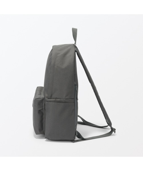 無印良品(ムジルシリョウヒン)の「肩の負担を軽くする 撥水リュックサック(バックパック/リュック・レディース・ラベンダー/ダークブラウン系/ブラック/チャコールグレー/ライトベージュ・FREE)」の22枚目の写真