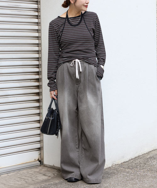 JOURNAL STANDARD（ジャーナルスタンダード）の「2タックデニムイージーパンツ（デニムパンツ・レディース・チャコールグレー/ブルー・36/38）」の13枚目の写真