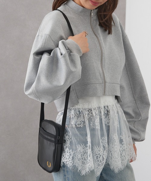 FRED PERRY(フレッドペリー)の「【FRED PERRY】TONAL CLASSIC SMALL SIDE BAG L2166(ショルダーバッグ・メンズ・ブラック・FREE)」の3枚目の写真