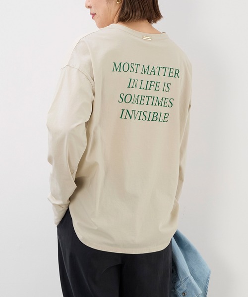 MICA&DEAL(マイカ&ディール)の「バックプリントロゴロングTシャツ(Tシャツ/カットソー・レディース・ホワイト/ベージュ/スミクロ・FREE)」の1枚目の写真