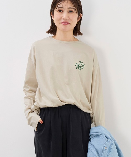 MICA&DEAL(マイカ&ディール)の「バックプリントロゴロングTシャツ(Tシャツ/カットソー・レディース・ホワイト/ベージュ/スミクロ・FREE)」の5枚目の写真