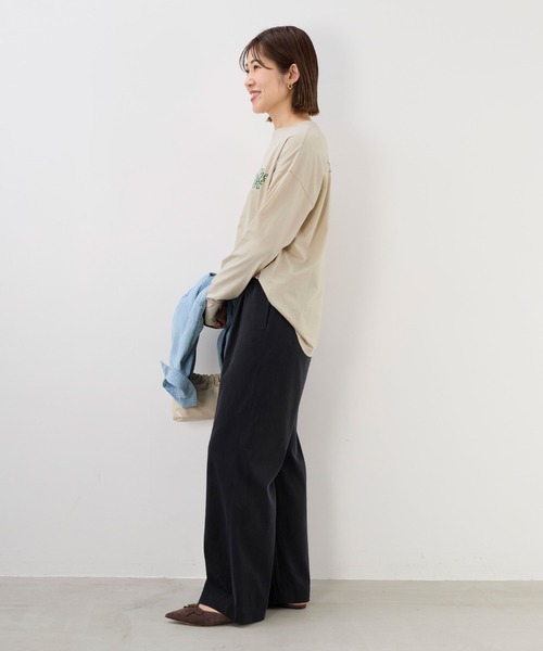 MICA&DEAL(マイカ&ディール)の「バックプリントロゴロングTシャツ(Tシャツ/カットソー・レディース・ホワイト/ベージュ/スミクロ・FREE)」の8枚目の写真