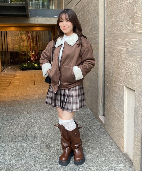 Mejoul（メジュール）の「フェイクムートン 裏ボアジップブルゾン（ブルゾン・レディース・キャメル/ブラウン・L/M）」の16枚目の写真