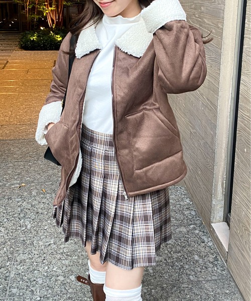 Mejoul（メジュール）の「フェイクムートン 裏ボアジップブルゾン（ブルゾン・レディース・キャメル/ブラウン・L/M）」の7枚目の写真