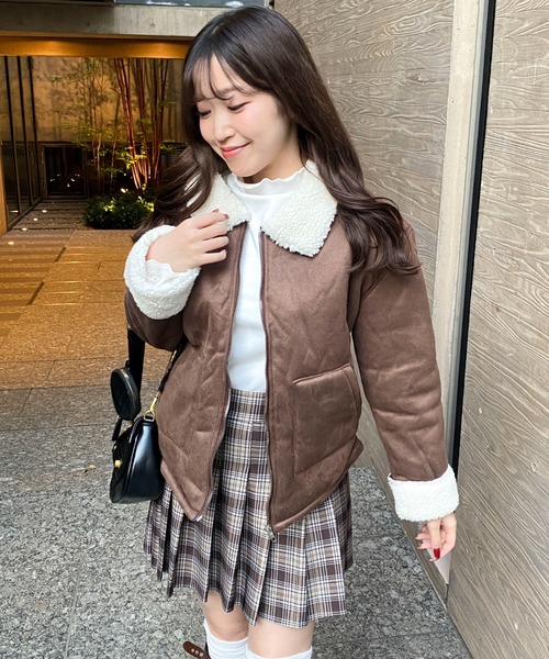 Mejoul（メジュール）の「フェイクムートン 裏ボアジップブルゾン（ブルゾン・レディース・キャメル/ブラウン・L/M）」の8枚目の写真