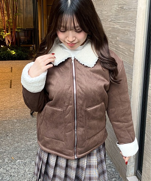 Mejoul（メジュール）の「フェイクムートン 裏ボアジップブルゾン（ブルゾン・レディース・キャメル/ブラウン・L/M）」の5枚目の写真