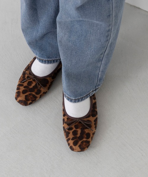 welleg（ウェレッグ）の「ハラコ調 スクエアトゥ バレエシューズ（バレエシューズ・レディース・ブラウン/レオパード/ブラック・21.5cm/22.0cm/22.5cm/23.0cm/23.5cm/24.0cm/24.5cm/25.0cm/25.5cm/26.0cm）」の3枚目の写真