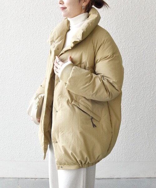 【ヨシエイナバ】ロングダウン　スタンドカラー ベージュ　Aライン　38 SHIPS any（シップス エニィ）の「SHIPS any: ナイロン スタンドカラー