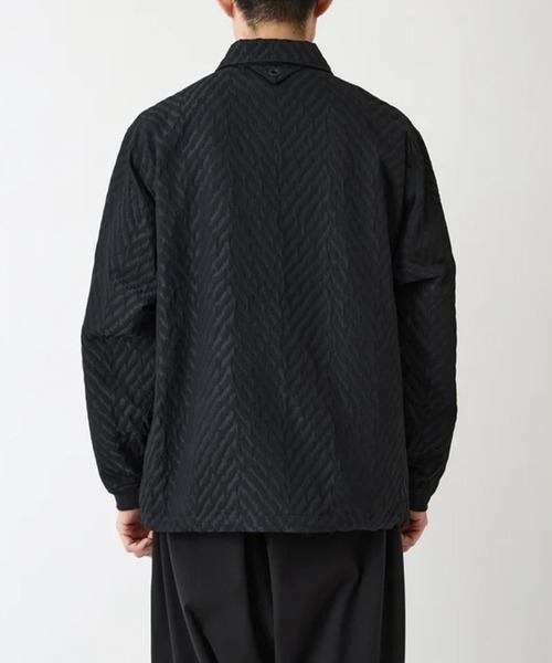 WHITE MOUNTAINEERING(ホワイトマウンテニアリング)の「【White Mountaineering/ホワイトマウンテニアリング】WINDSTOPPER HERRINGBONE JACQUARD COACH JACKET(ブルゾン・メンズ・ブラック・2/3)」の3枚目の写真