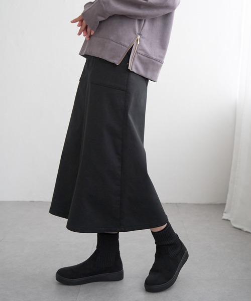 ikka（イッカ）の「ボンディングベイカースカート（スカート・レディース・ブラック/ネイビー/ベージュ・M/L/S）」の18枚目の写真