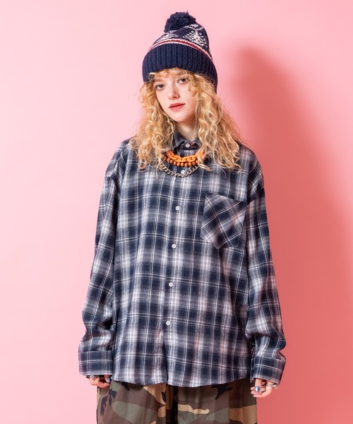 a.p.o.v.(エーピーオービー)の「a.p.o.v. クラシックチェック柄コットンネルシャツ(シャツ/ブラウス・メンズ・ネイビー系1/グレー/ブラック/レッド系1/レッド系2/ブラウン/ダークブラウン/グリーン/ピンク/ベージュ/パープル/イエロー/ネイビー系2/ネイビー系3・ONESIZE)」の9枚目の写真