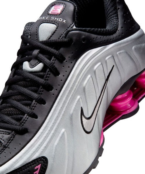 ナイキ ショックス R4 ウィメンズシューズ NIKE（ナイキ） スニーカー NIKE W SHOX R4 ウィメンズ ショックス R4