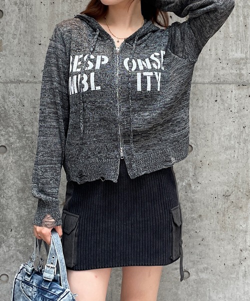 ROGER AND RAW（ロジャーアンドロウ）の「ロゴプリントジップアップニットパーカー（パーカー・レディース・ホワイト/ブラック/杢グレー/ダークグレー・FREE）」の6枚目の写真