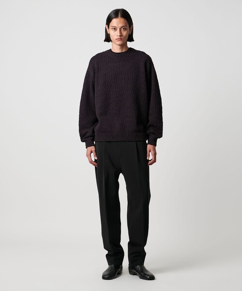 H＞ダブルクロス AMF 1プリーツテーパードパンツ（スラックス）｜H