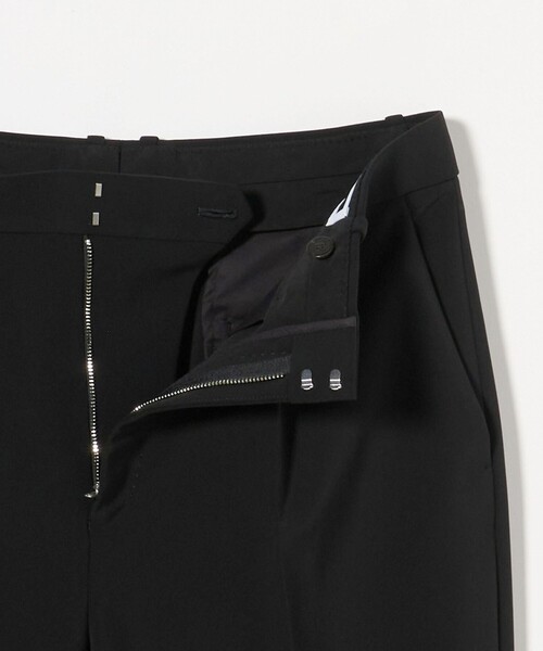 H＞ダブルクロス AMF 1プリーツテーパードパンツ（スラックス）｜H