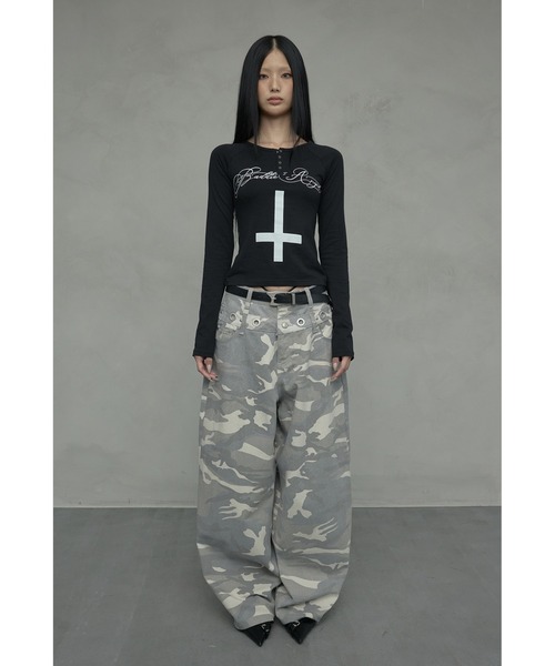 NIIER NOR(ニアノア)の「A'GEM/9 × .kom 『NIIER NOR/ニアノア』 EYELET DOUBLE WAIST PANTS/アイレット ダブルウエスト パンツ(その他パンツ・レディース・ブラック/グレー・S/M)」の6枚目の写真