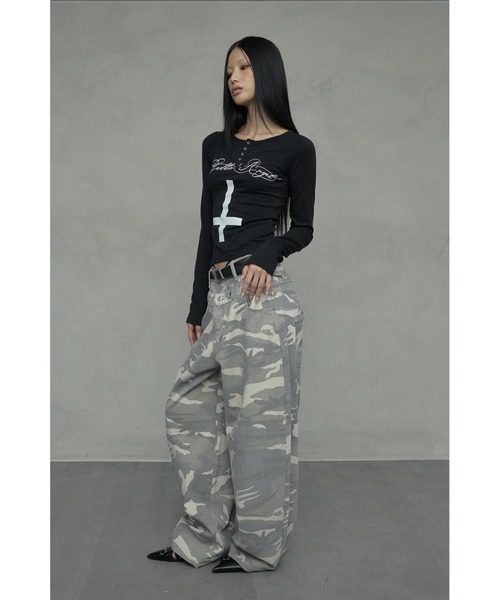 NIIER NOR(ニアノア)の「A'GEM/9 × .kom 『NIIER NOR/ニアノア』 EYELET DOUBLE WAIST PANTS/アイレット ダブルウエスト パンツ(その他パンツ・レディース・ブラック/グレー・S/M)」の5枚目の写真