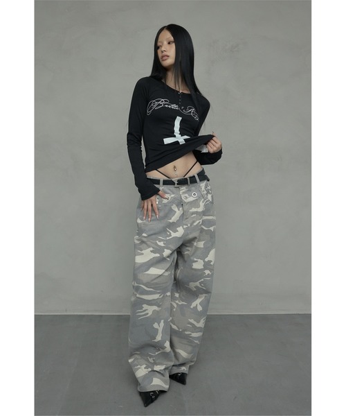 NIIER NOR(ニアノア)の「A'GEM/9 × .kom 『NIIER NOR/ニアノア』 EYELET DOUBLE WAIST PANTS/アイレット ダブルウエスト パンツ(その他パンツ・レディース・ブラック/グレー・S/M)」の4枚目の写真