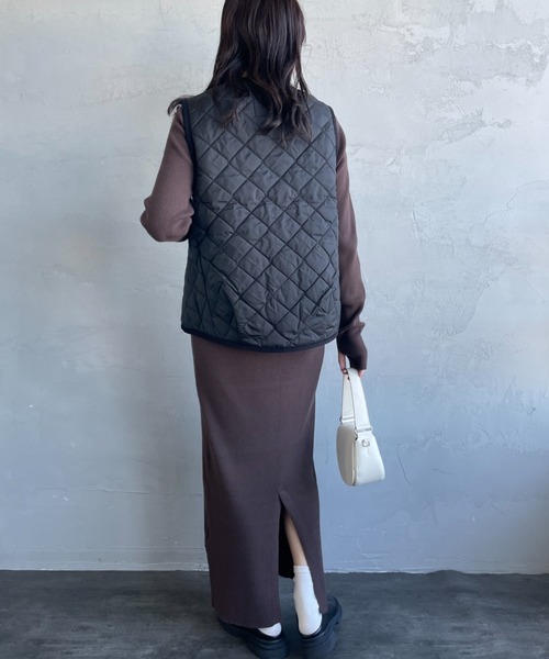 LAVENHAM（ラベンハム）の「[LAVENHAM/ラベンハム] COCOON THORNHAM WOMENS コクーン ソーンハム キルティングベスト（ベスト・レディース・ブラック/カーキ・8/10）」の14枚目の写真