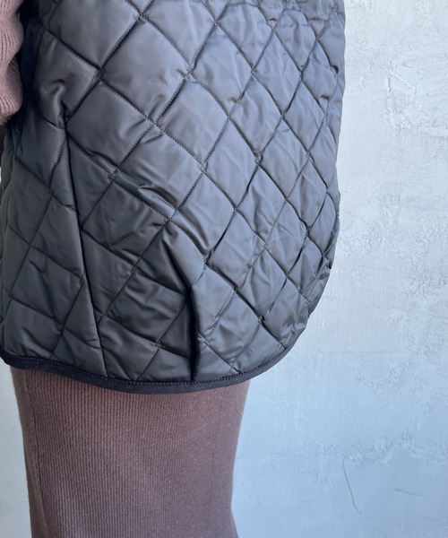 LAVENHAM（ラベンハム）の「[LAVENHAM/ラベンハム] COCOON THORNHAM WOMENS コクーン ソーンハム キルティングベスト（ベスト・レディース・ブラック/カーキ・8/10）」の17枚目の写真