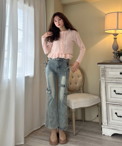 MORE self LOVE(モアセルフラブ)の「サイドベルトカーゴフレアデニム(デニムパンツ・レディース・ブルー・FREE)」の7枚目の写真