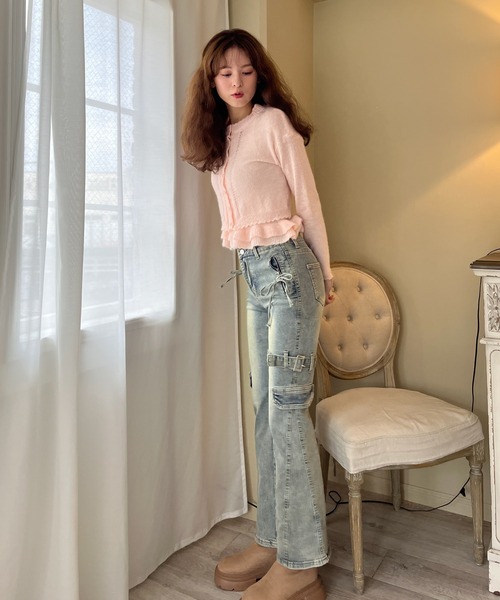 MORE self LOVE(モアセルフラブ)の「サイドベルトカーゴフレアデニム(デニムパンツ・レディース・ブルー・FREE)」の11枚目の写真