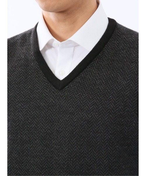 TAKA-Q（タカキュー）の「【ウォッシャブル ウール混】タカキュー ヘリンボン柄 プルオーバーベスト（ベスト・メンズ・グレー系その他2/ネイビー・MEDIUM/X-LARGE/LARGE）」の12枚目の写真