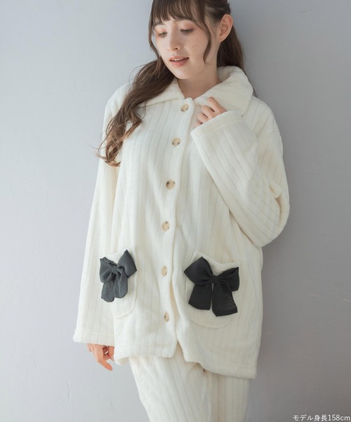 fran de lingerie（フランデランジェリー）の「もこもこ パジャマ ルームウェア レディース 冬 あったか モコモコ リボン 着る毛布「メモリーフリース」（ルームウェア/パジャマ・レディース・ホワイト系その他/ダークグレー/ピンク系その他2・M-L）」の14枚目の写真