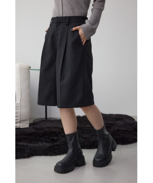 AZUL by moussy(アズールバイマウジー)の「ウールライクハーフパンツ(スラックス・レディース・ブラック/グレー系その他・SMALL/MEDIUM)」の3枚目の写真