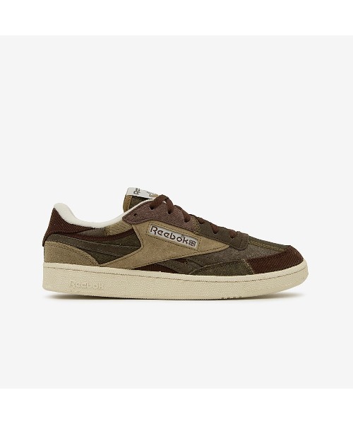 Reebok(リーボック)の「クラブシー リベンジ ヴィンテージ / CLUB C REVENGE VINTAGE(スニーカー・メンズ・カーキブラウン/アイボリー・22.5cm/23.0cm/24.5cm/25.0cm/25.5cm/26.0cm/26.5cm/27.0cm/27.5cm/28.0cm/28.5cm/30.0cm/23.5cm/24.0cm/29.0cm)」の3枚目の写真