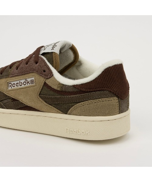Reebok(リーボック)の「クラブシー リベンジ ヴィンテージ / CLUB C REVENGE VINTAGE(スニーカー・メンズ・カーキブラウン/アイボリー・22.5cm/23.0cm/24.5cm/25.0cm/25.5cm/26.0cm/26.5cm/27.0cm/27.5cm/28.0cm/28.5cm/30.0cm/23.5cm/24.0cm/29.0cm)」の9枚目の写真