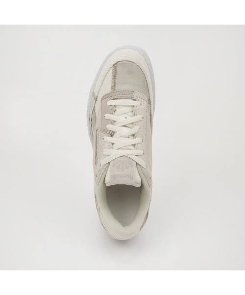 Reebok(リーボック)の「クラブシー リベンジ ヴィンテージ / CLUB C REVENGE VINTAGE(スニーカー・メンズ・カーキブラウン/アイボリー・22.5cm/23.0cm/24.5cm/25.0cm/25.5cm/26.0cm/26.5cm/27.0cm/27.5cm/28.0cm/28.5cm/30.0cm/23.5cm/24.0cm/29.0cm)」の16枚目の写真