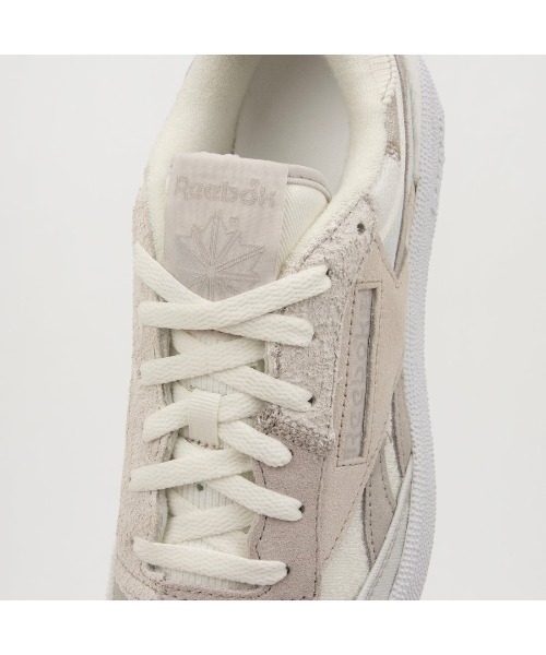 Reebok(リーボック)の「クラブシー リベンジ ヴィンテージ / CLUB C REVENGE VINTAGE(スニーカー・メンズ・カーキブラウン/アイボリー・22.5cm/23.0cm/24.5cm/25.0cm/25.5cm/26.0cm/26.5cm/27.0cm/27.5cm/28.0cm/28.5cm/30.0cm/23.5cm/24.0cm/29.0cm)」の19枚目の写真