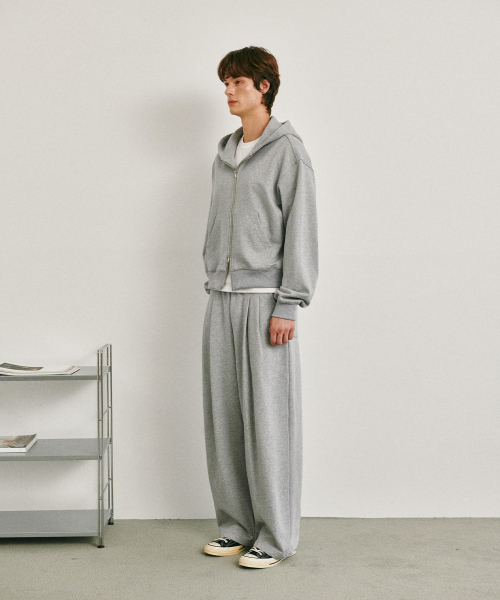 GLW（ジーエルダブリュ）の「ワイドツーピンタックスウェットパンツグレー（スウェットパンツ・レディース・その他・MEDIUM/LARGE）」の4枚目の写真