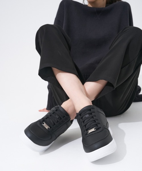 STANDOOL TOKYO（スタンドゥール）の「≪UNISEX≫ +6.5cmヒールアップスニーカー/Heel Up Sneaker 【SACAE/サカエ】（スニーカー・メンズ・モカ/ホワイト/ライトグレー/ホワイト系その他/ブラック系その他/ブラック・22.0cm/22.5cm/23.5cm/24.0cm/24.5cm/25.0cm/25.5cm/26.0cm/26.5cm/27.0cm/27.5cm/28.0cm/28.5cm/23.0cm）」の4枚目の写真