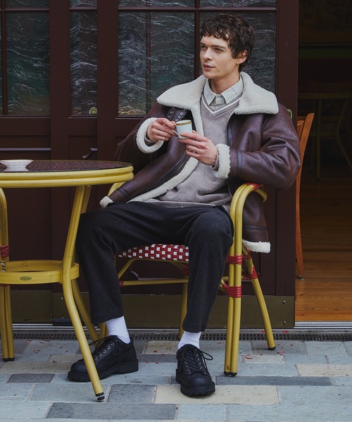 The DUFFER of ST.GEORGE（ザダファーオブセントジョージ）の「FAKE MOUTON B-3 FLIGHT JACKET：フェイクムートン B3 フライトジャケット（ミリタリージャケット・メンズ・ブラック/ブラウン・X-LARGE/LARGE/MEDIUM）」の9枚目の写真