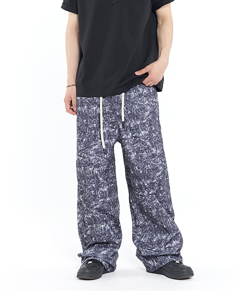 KICHUL(キチョル)の「BILLOW FAKE DENIM WIDE PANTS (DARK BLUE)(その他パンツ・メンズ・その他・LARGE/SMALL/MEDIUM/X-SMALL)」の1枚目の写真