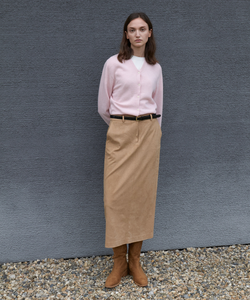 STEP AROUND(ステップアラウンド)の「Suede H-line skirt_BEIGE(スカート・レディース・その他・SMALL/MEDIUM)」の1枚目の写真