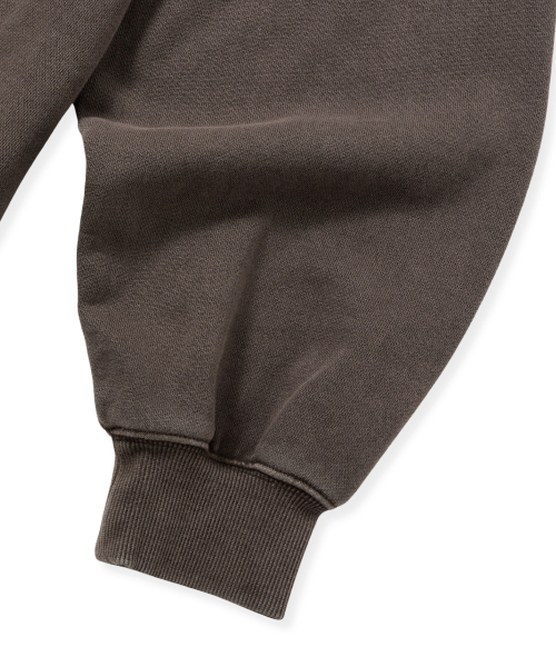 BROWNBREATH（ブラウンブレス）の「PIGMENT TAG HOODIE - BROWN（パーカー・レディース・その他・LARGE/X-LARGE/MEDIUM/SMALL）」の6枚目の写真