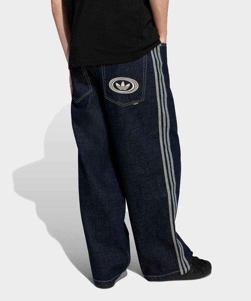 adidas（アディダス）の「DENIM JEANS / アディダスオリジナルス adidas Originals（その他パンツ・メンズ・ブルー・28inch/29inch/30inch/31inch/32inch/33inch/34inch/35inch/36inch/37inch/38inch）」の2枚目の写真