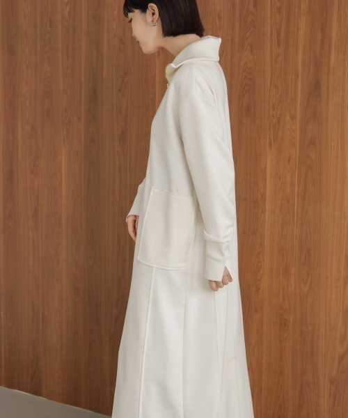 Bou Jeloud（ブージュルード）の「ウールライクメルトンハーフジップワンピース（ワンピース・レディース・チャコールグレー/オフホワイト・FREE）」の8枚目の写真