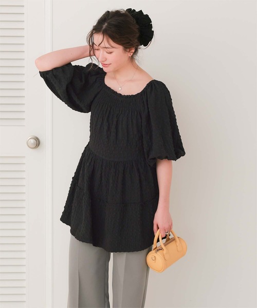 titivate(ティティベイト)の「スクエアネックチュニックトップス/シュシュセット(シャツ/ブラウス・レディース・ライトブルー/ブラック/オフホワイト・L/M/S)」の2枚目の写真