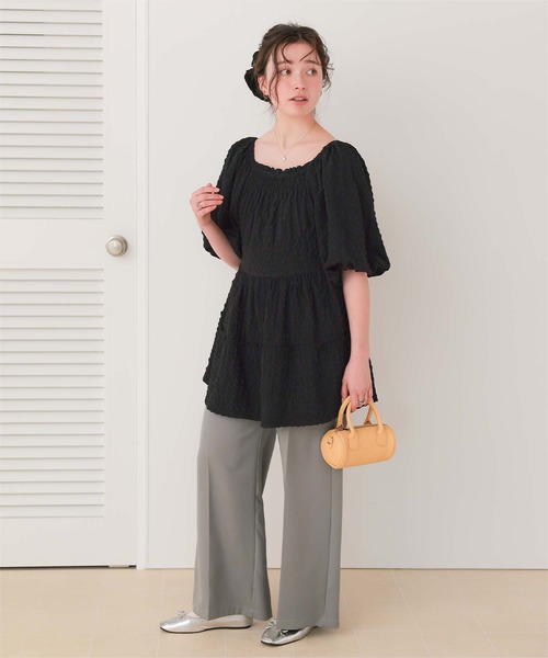 titivate(ティティベイト)の「スクエアネックチュニックトップス/シュシュセット(シャツ/ブラウス・レディース・ライトブルー/ブラック/オフホワイト・L/M/S)」の13枚目の写真