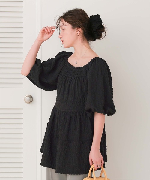 titivate(ティティベイト)の「スクエアネックチュニックトップス/シュシュセット(シャツ/ブラウス・レディース・ライトブルー/ブラック/オフホワイト・L/M/S)」の16枚目の写真