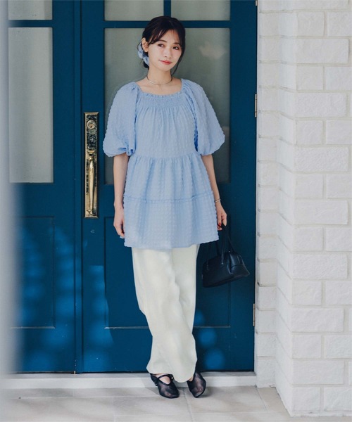 titivate(ティティベイト)の「スクエアネックチュニックトップス/シュシュセット(シャツ/ブラウス・レディース・ライトブルー/ブラック/オフホワイト・L/M/S)」の19枚目の写真