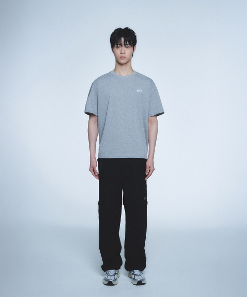 HYUNFIT（ヒョンフィット）の「SYMBOL SIDE POCKET T-SHIRT-[GRAY]（Tシャツ/カットソー・メンズ・その他・MEDIUM/LARGE/X-LARGE）」の2枚目の写真