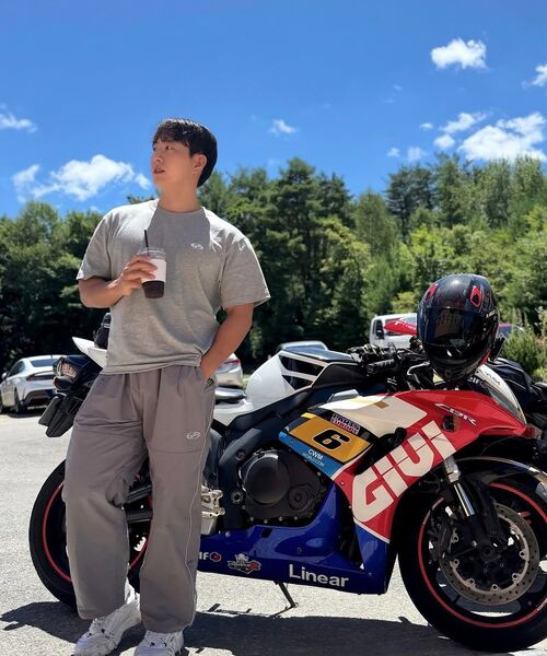 HYUNFIT（ヒョンフィット）の「SYMBOL SIDE POCKET T-SHIRT-[GRAY]（Tシャツ/カットソー・メンズ・その他・MEDIUM/LARGE/X-LARGE）」の6枚目の写真