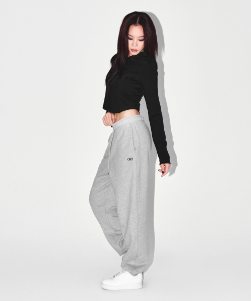 BORN TO WIN（ボーントゥウィン）の「W SEMI WIDE SWEAT JOGGER PANTS [MELANGE GREY]（スウェットパンツ・レディース・その他・1/2）」の7枚目の写真