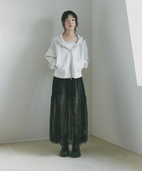 Freesia by andme(フリージアバイアンドミー)の「レース切替ギャザーロングスカート(スカート・レディース・ブラック/オフホワイト・FREE)」の16枚目の写真