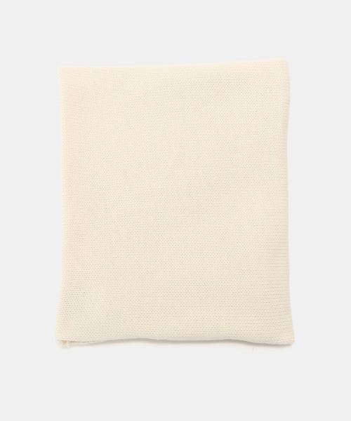 FRAMeWORK(フレームワーク)の「HIGHLAND2000 BIG SCARF MERINO WOOL(マフラー・レディース・レッド/ホワイト系その他/グレー・FREE)」の1枚目の写真